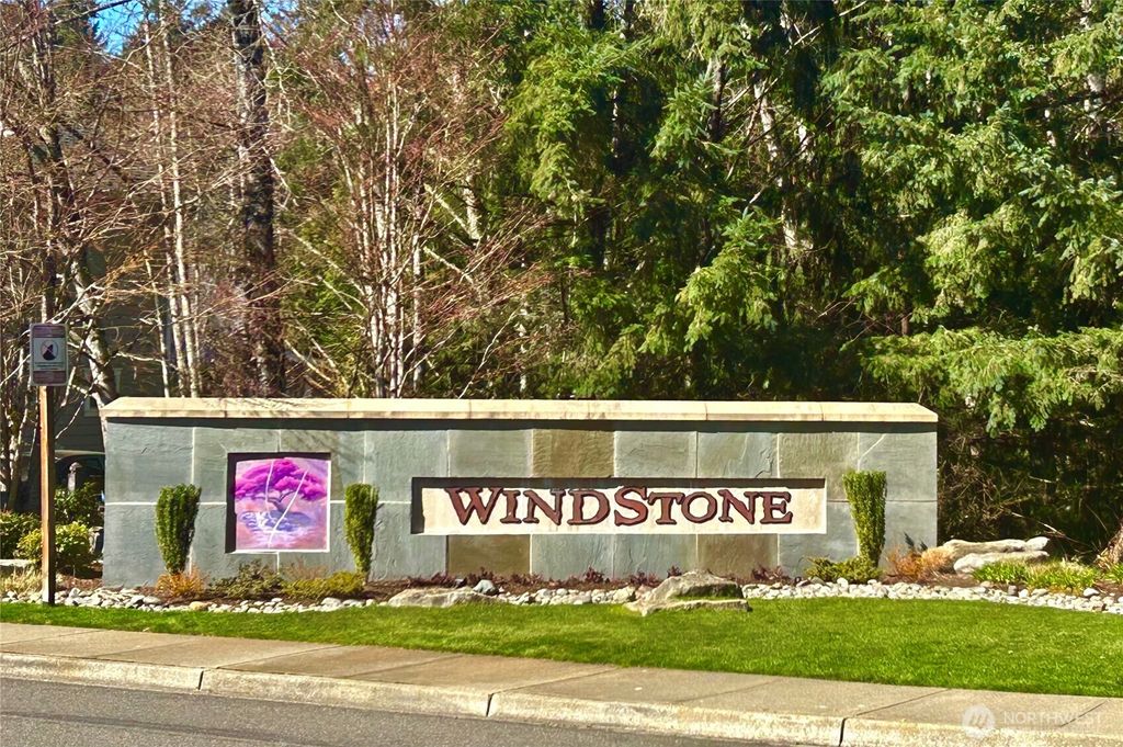 Photo of 1607 Lyons Avenue NE, Renton, WA 98059 (MLS # 2501292)