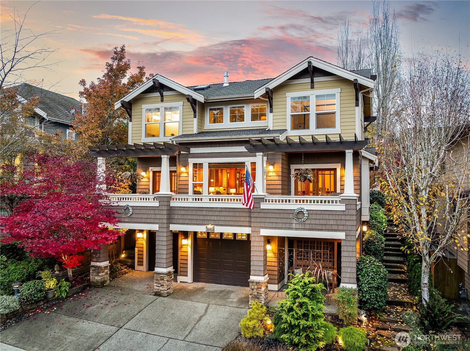 1607 Lyons Avenue NE