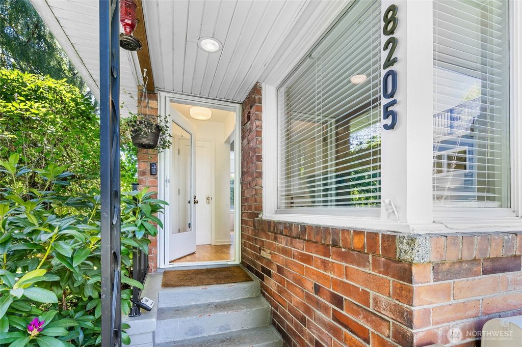 Photo of 8205 19th Avenue NE, Seattle, WA 98115 (MLS # 2529930)