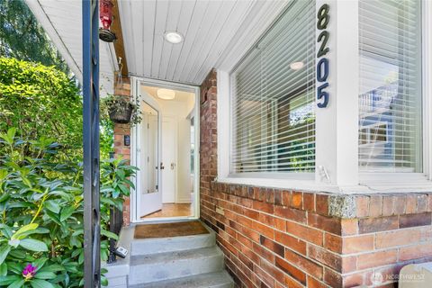 Photo of 8205 19th Avenue NE, Seattle, WA 98115 (MLS # 2529930)