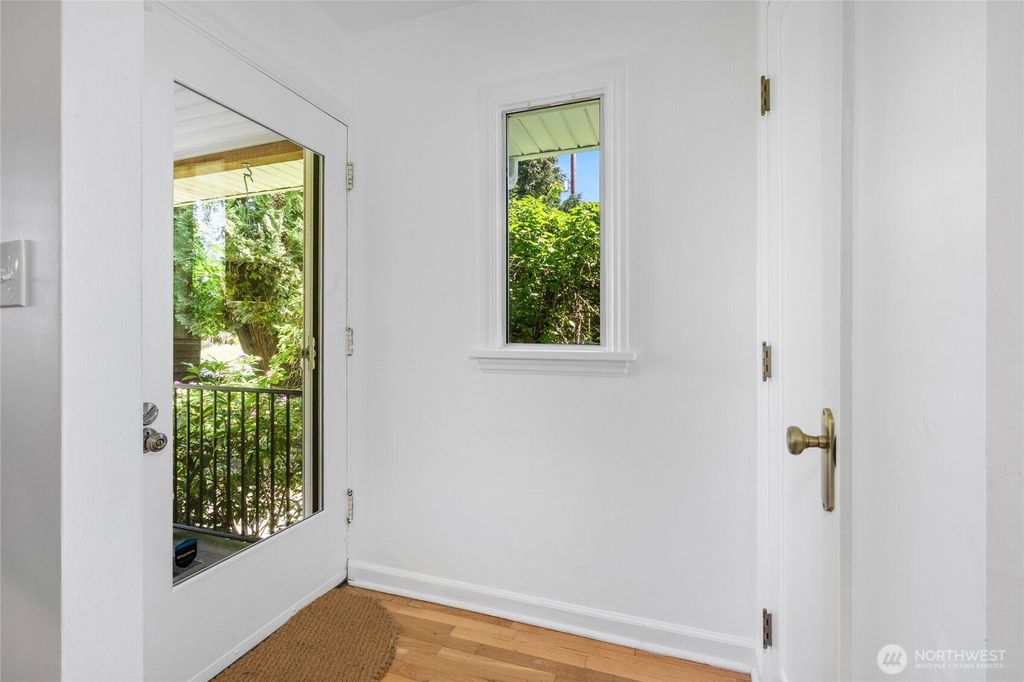 Photo of 8205 19th Avenue NE, Seattle, WA 98115 (MLS # 2529930)