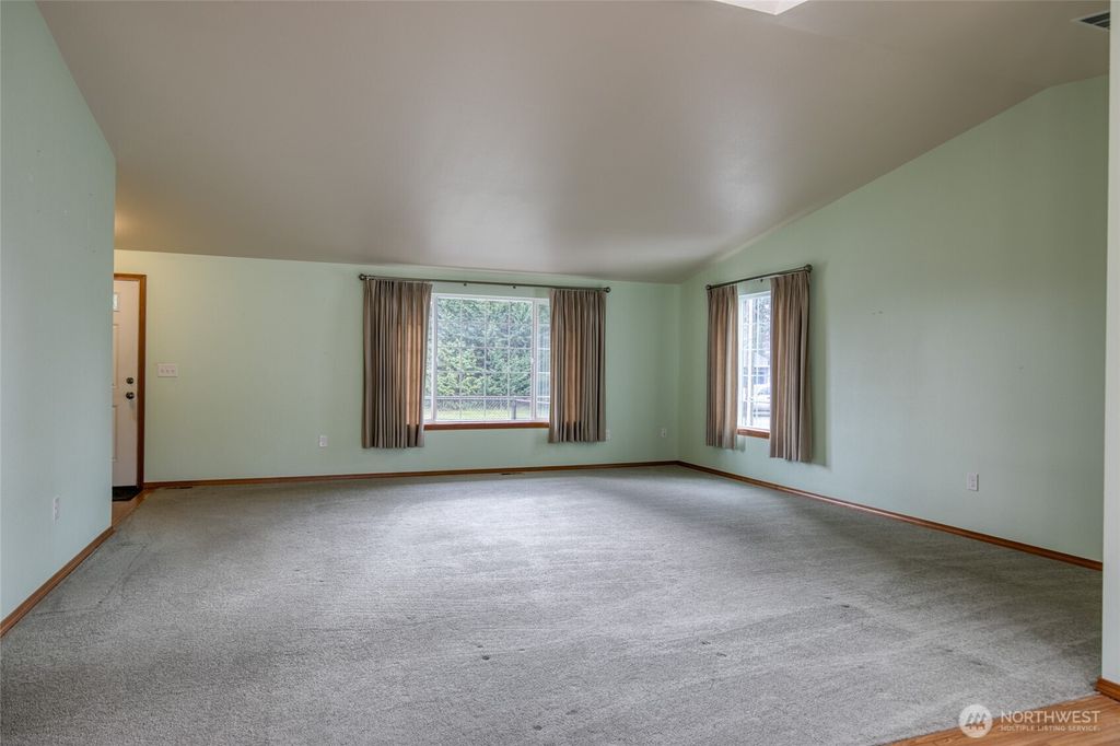 Photo of 1616 W Anderson Street, Elma, WA 98541 (MLS # 2468577)