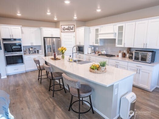 17622 Crossing Drive E