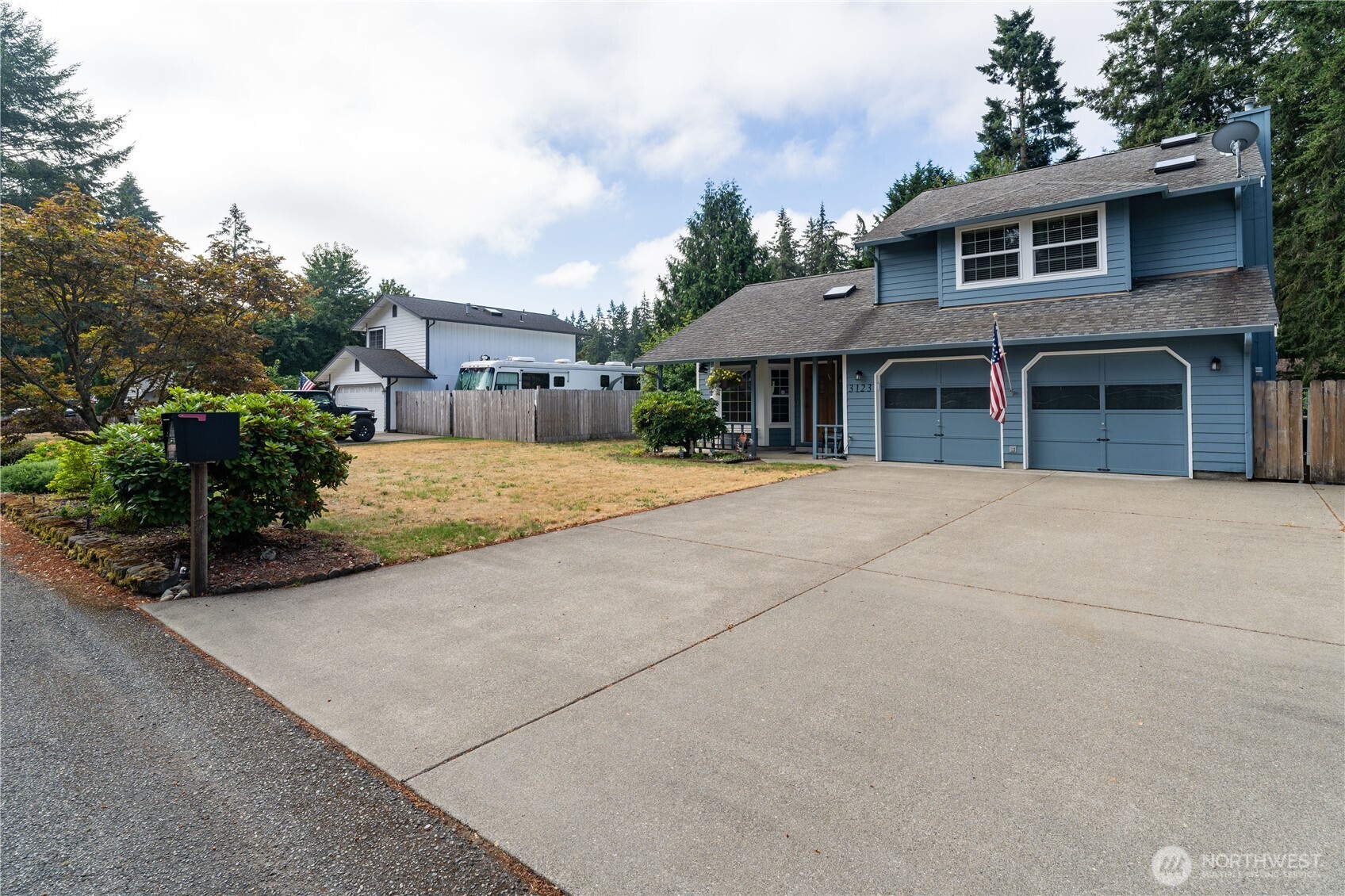 3123 Marquette Drive SE