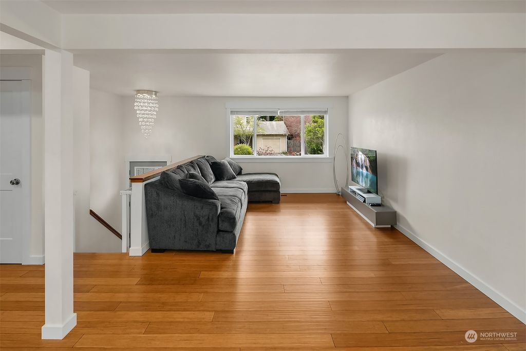 Photo of 4419 SE 4th Place, Renton, WA 98059 (MLS # 2060365)