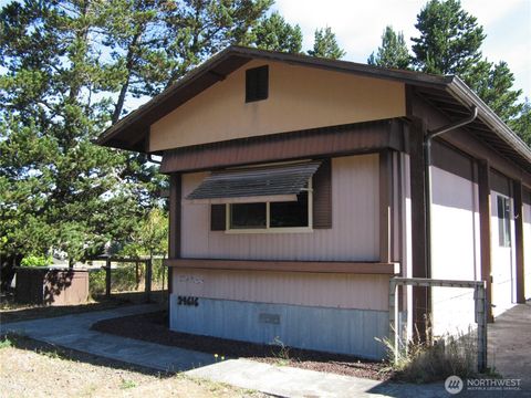 Photo of 24616 Elm Place, Ocean Park, WA 98640 (MLS # 2421794)