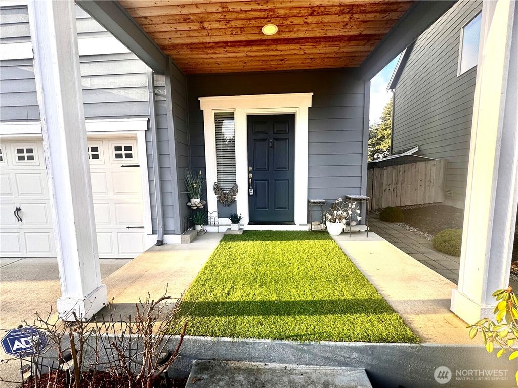 Photo of 5521 Udall Avenue SE, Auburn, WA 98092 (MLS # 2448925)