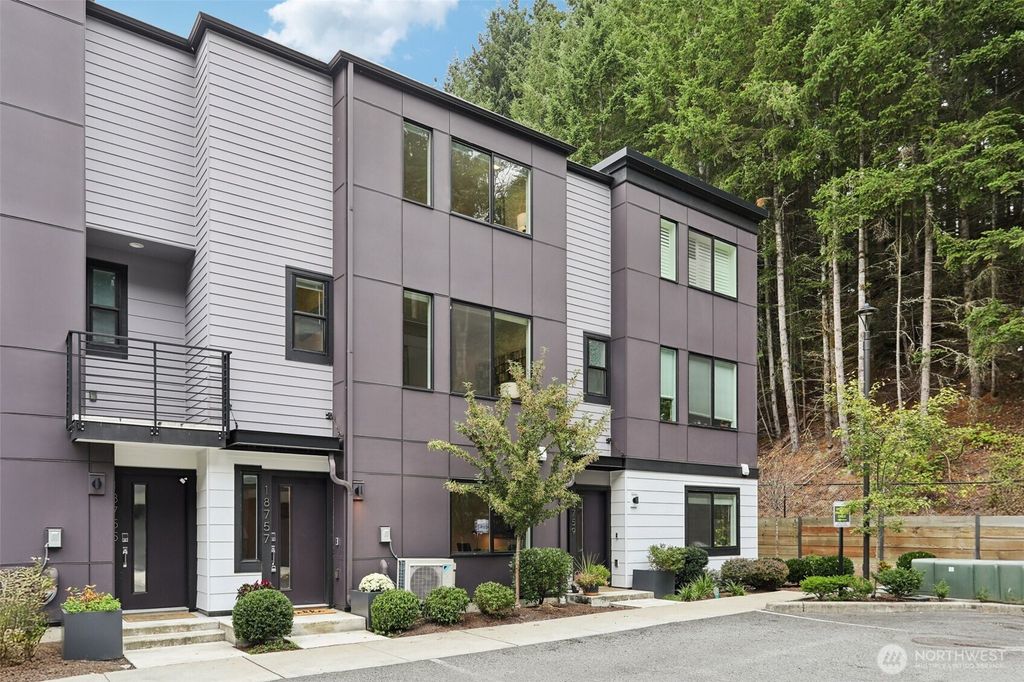 Photo of 18757 76th Avenue W, Lynnwood, WA 98037 (MLS # 2428261)