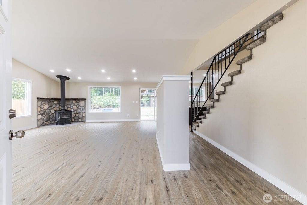 Photo of 8423 191st Street E, Puyallup, WA 98375 (MLS # 2581422)