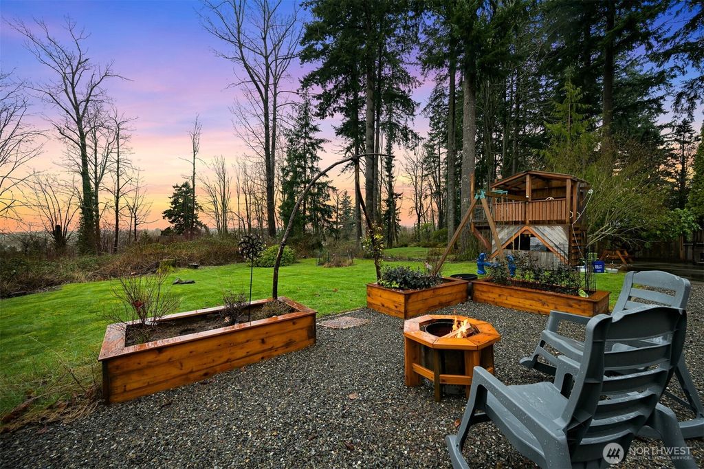 Photo of 2603 Vining Street, Bellingham, WA 98226 (MLS # 2488743)