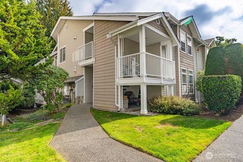 Photo of 5400 Harbour Pointe Boulevard #F201, Mukilteo, WA 98275 (MLS # 2438056)