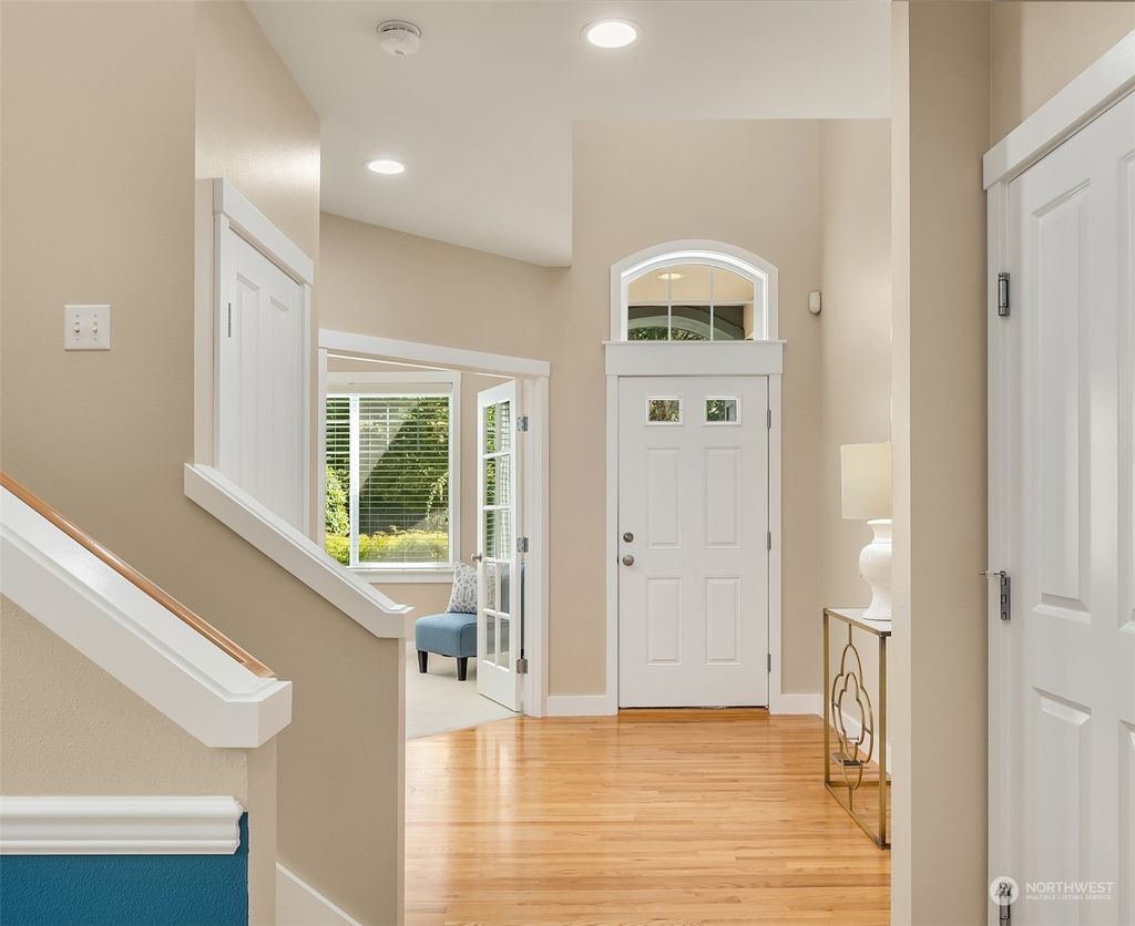 Photo of 11524 SE 85th Street, Newcastle, WA 98056 (MLS # 2077681)