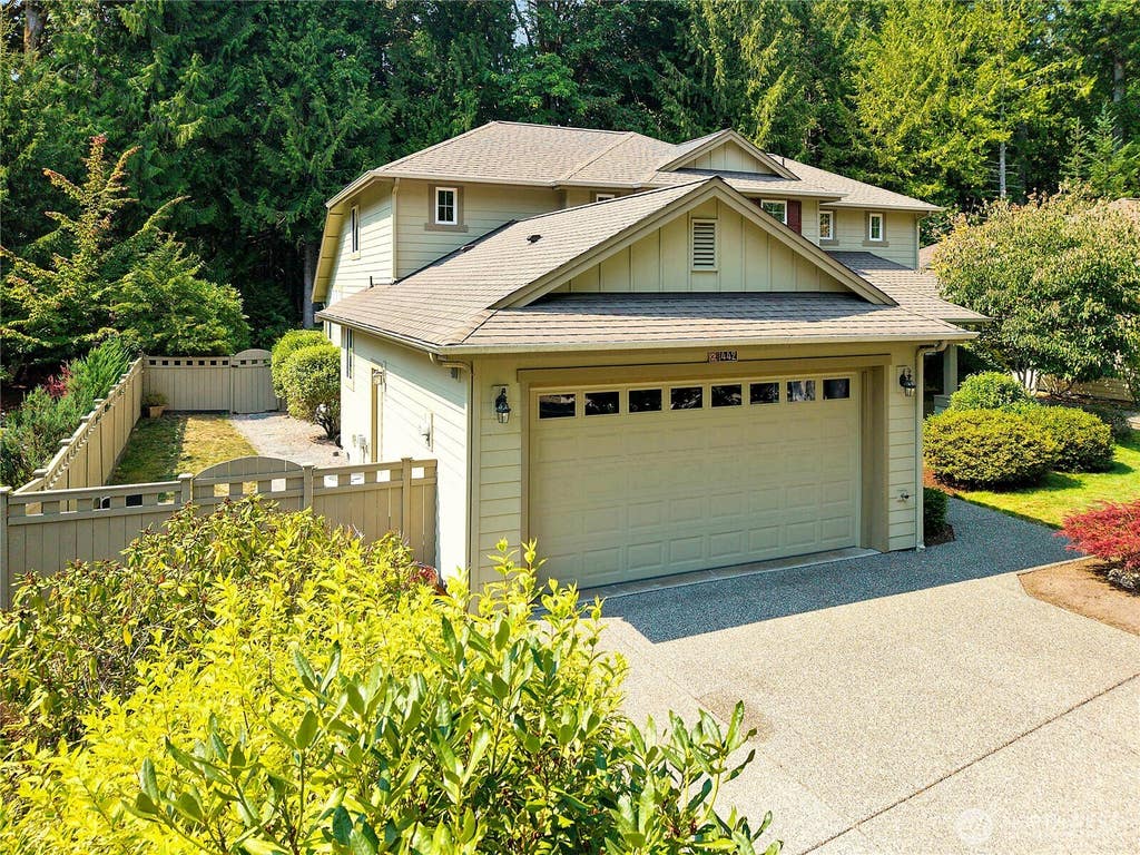 Photo of 442 Rainier Lane, Port Ludlow, WA 98365 (MLS # 2570296)