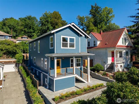 Photo of 1822 31st Avenue, Seattle, WA 98122 (MLS # 2540675)