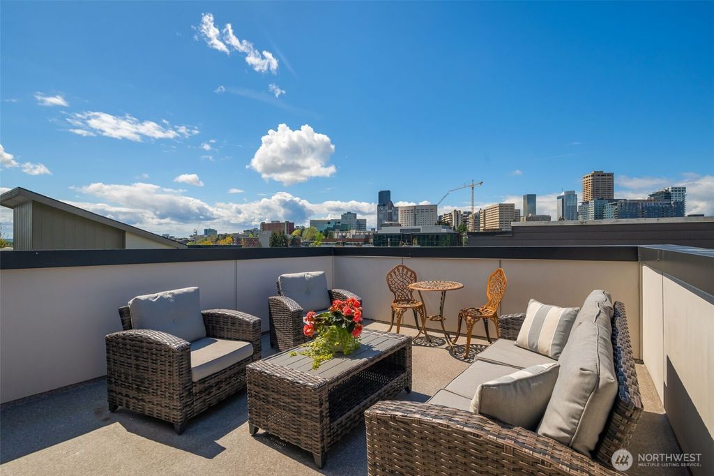 Photo of 917 14th Avenue #B, Seattle, WA 98122 (MLS # 2363092)