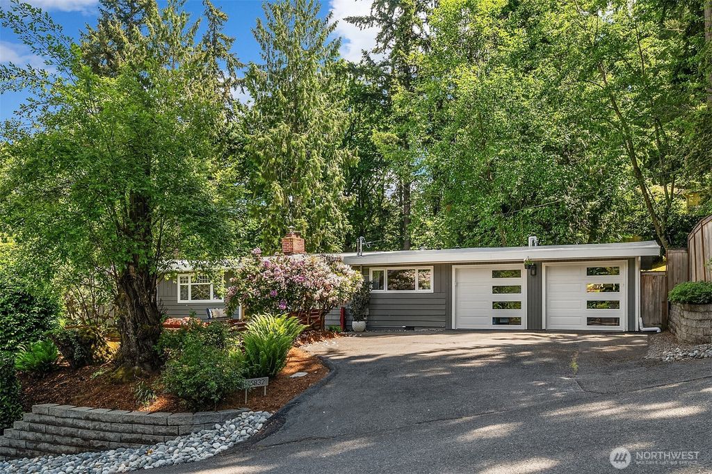 Photo of 15832 76th Place NE, Kenmore, WA 98028 (MLS # 2384376)