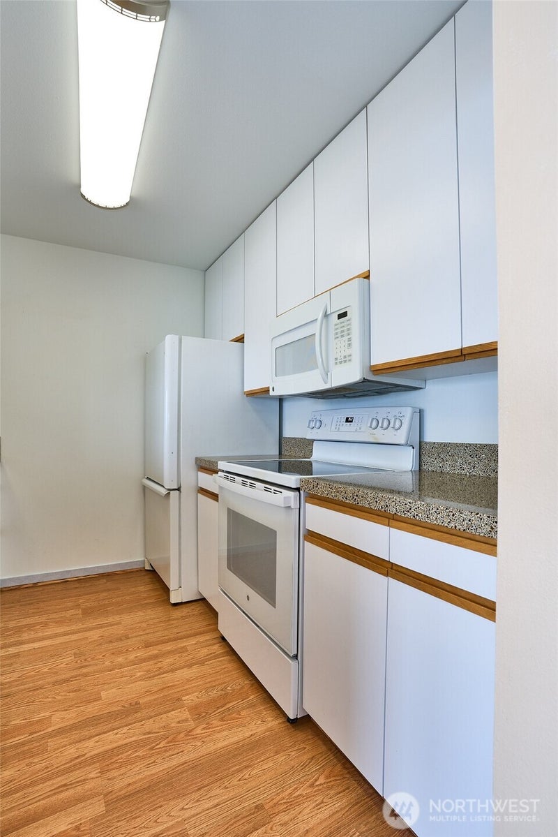 1301 Harbor Ave SW #308