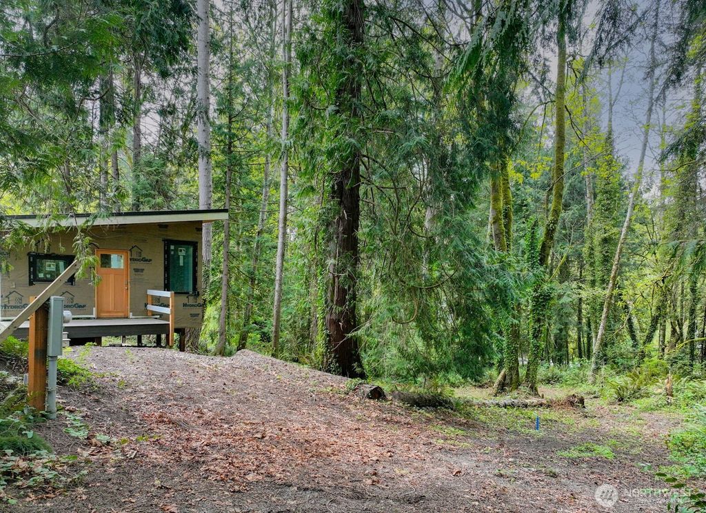 Photo of 9263 NE Spruce Avenue, Indianola, WA 98342 (MLS # 2512034)