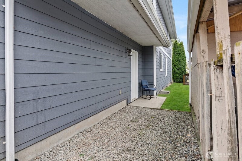 1203 E Section Street