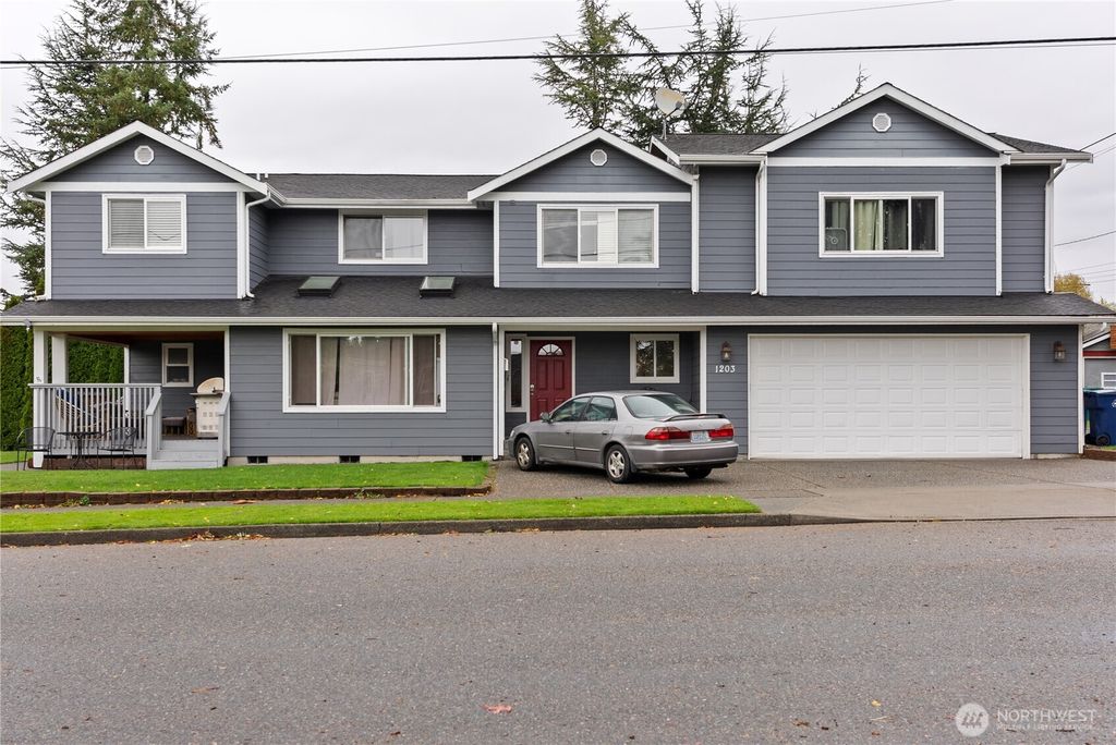 Photo of 1203 E Section Street, Mount Vernon, WA 98274 (MLS # 2447541)