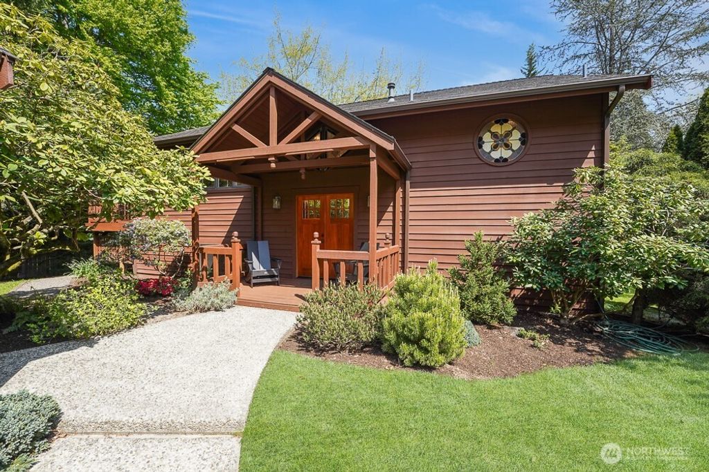 Photo of 16522 NE 44th Way, Redmond, WA 98052 (MLS # 2366908)