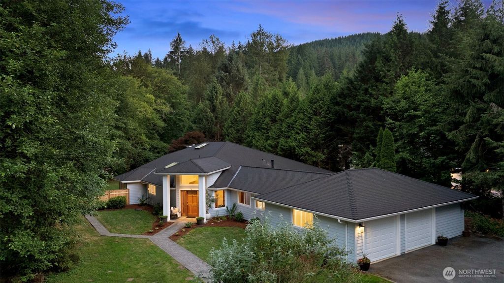 Photo of 12407 Upper Preston Road SE, Issaquah, WA 98027 (MLS # 2404313)