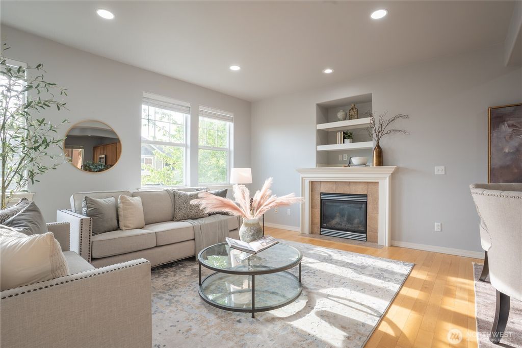 Photo of 24033 40th Avenue SE, Bothell, WA 98021 (MLS # 2374484)