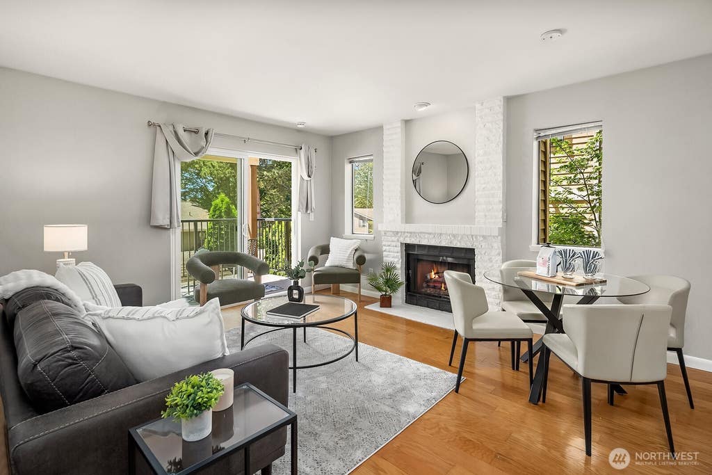 Photo of 406 10th Street #C202, Kirkland, WA 98033 (MLS # 2545937)