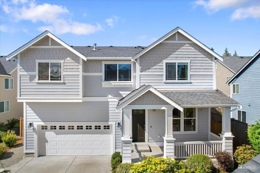 Photo of 20104 7th Avenue W, Lynnwood, WA 98036 (MLS # 1993495)
