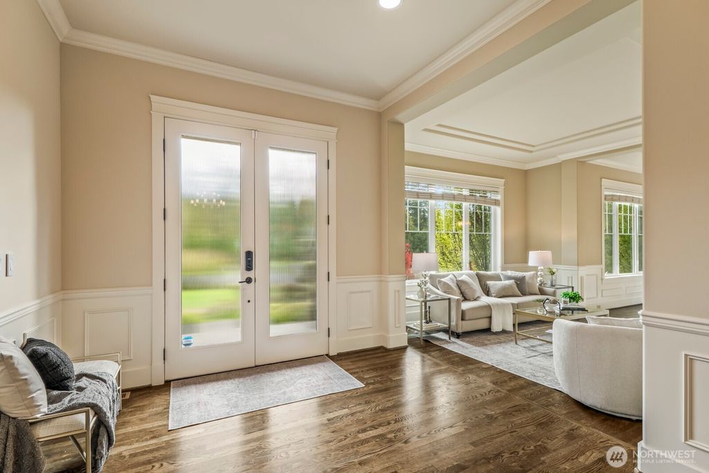 Photo of 5812 249th Court NE, Redmond, WA 98053 (MLS # 2446673)