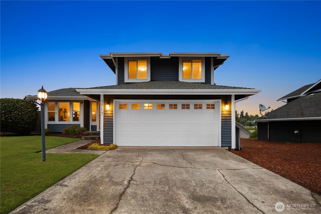 Photo of 3717 Commencement Bay Drive, Tacoma, WA 98407 (MLS # 2557877)