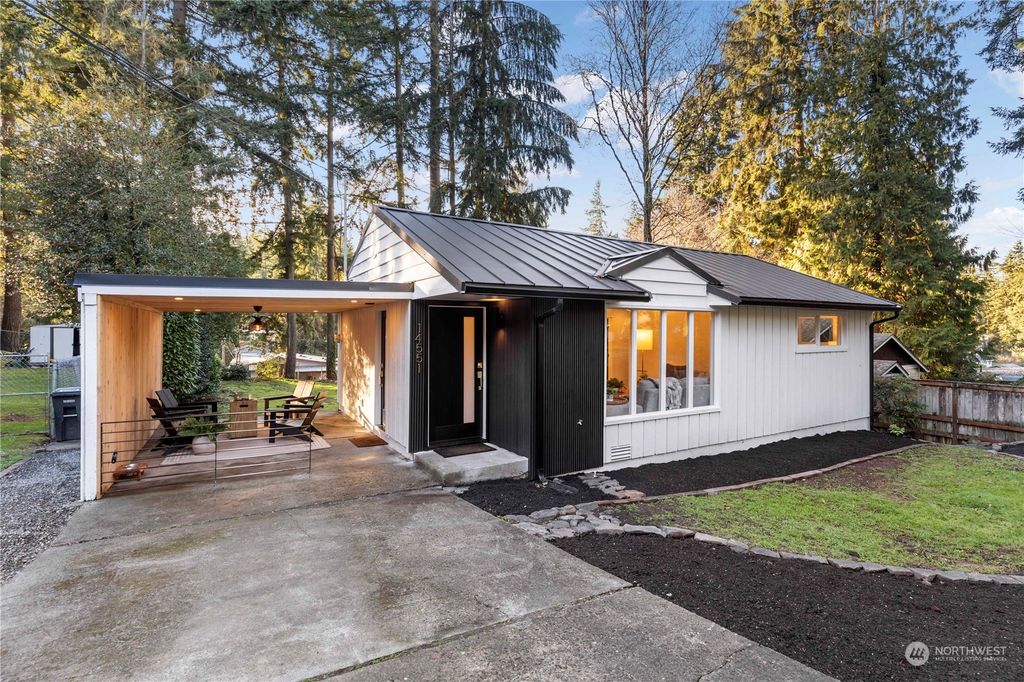 Photo of 14551 Ashworth Avenue N, Shoreline, WA 98133 (MLS # 2196451)
