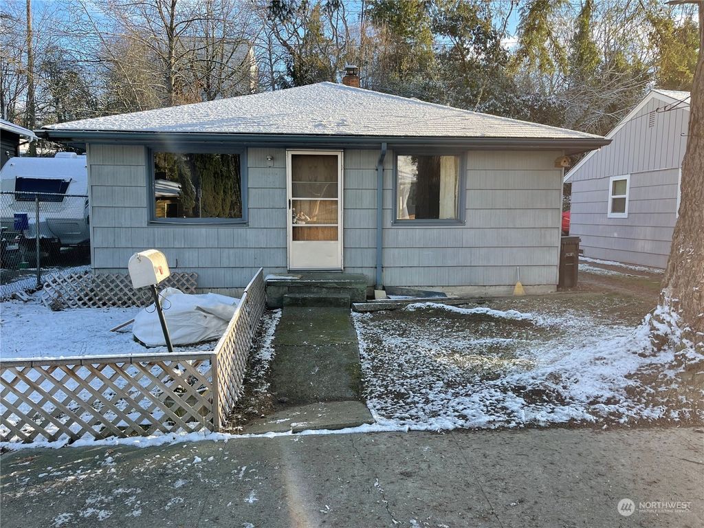 Photo of 4706 26th Avenue SW, Seattle, WA 98106 (MLS # 2023649)