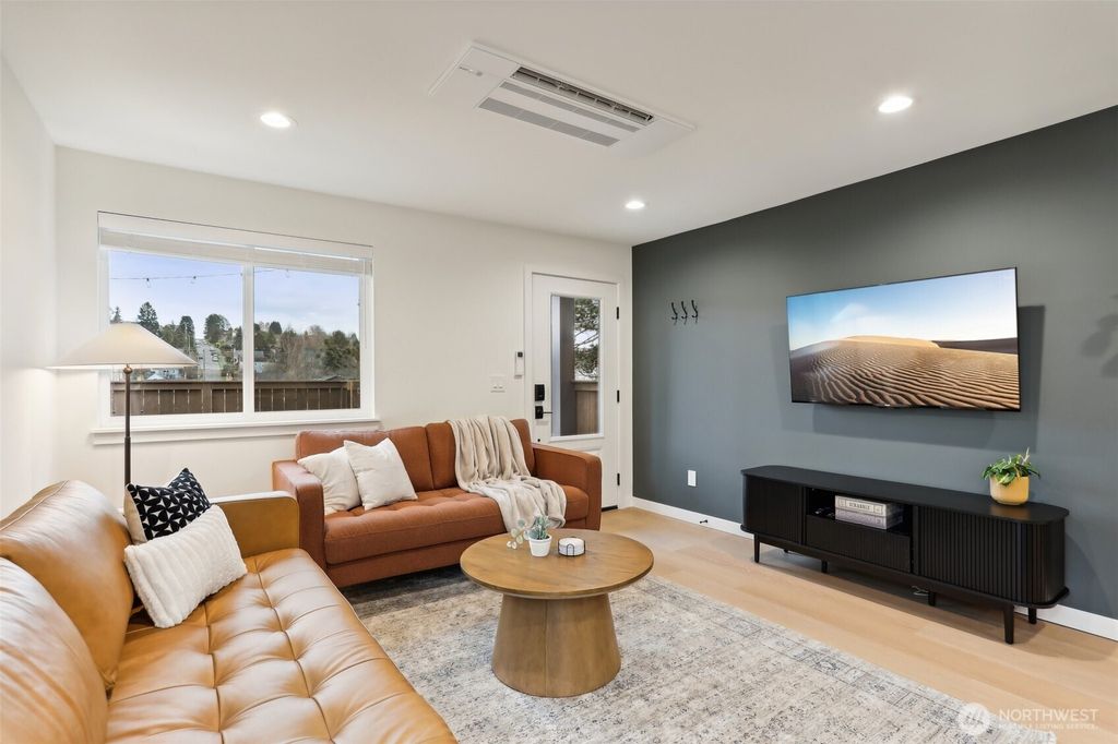 Photo of 2644 34th Avenue W, Seattle, WA 98199 (MLS # 2504666)