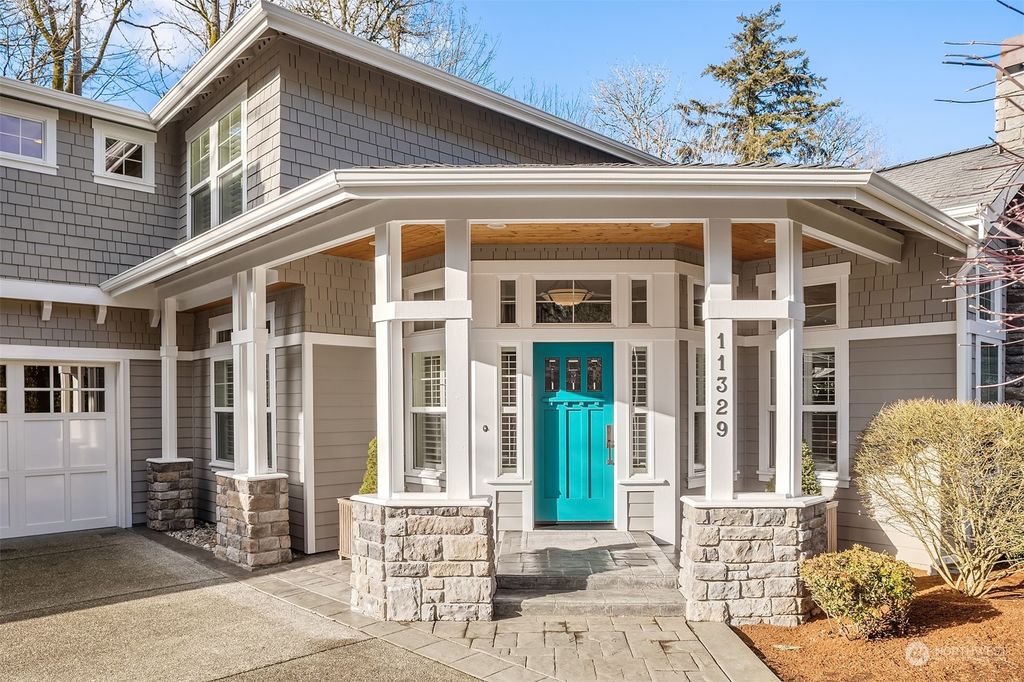 Photo of 11329 106th Avenue NE, Kirkland, WA 98033 (MLS # 2326403)