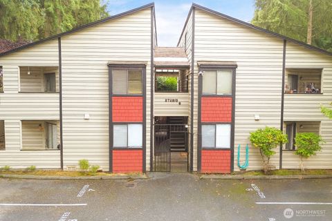 Photo of 12607 NE 119th Street, Kirkland, WA 98034 (MLS # 2447581)