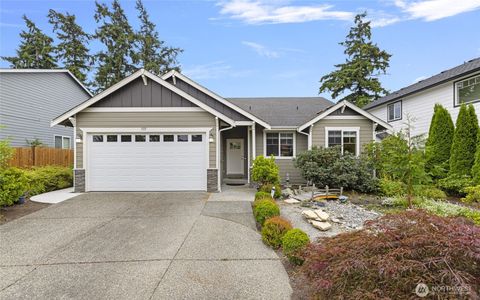 Photo of 1777 Hillcrest Loop, Mount Vernon, WA 98274 (MLS # 2435118)