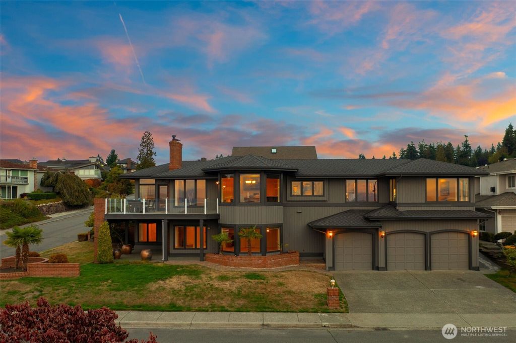 Photo of 13813 68th Avenue W, Edmonds, WA 98026 (MLS # 2439274)
