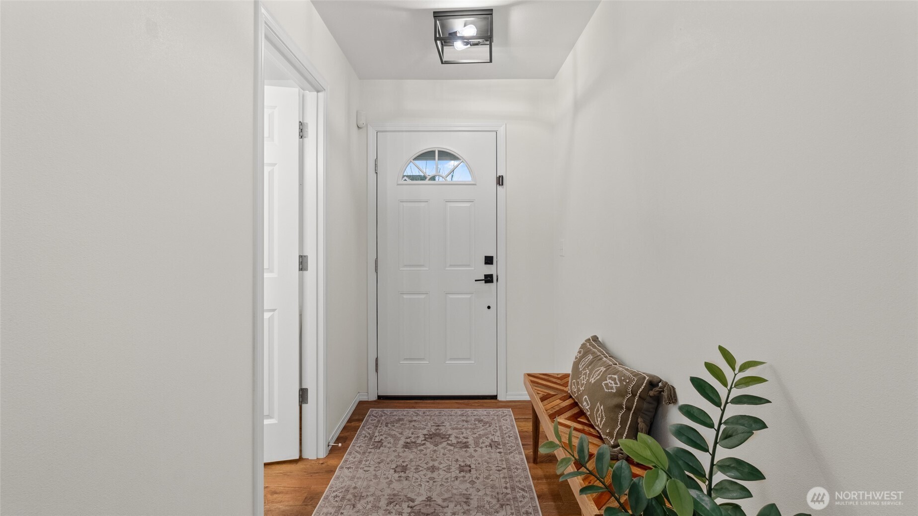 2002 Pleasure Drive SE