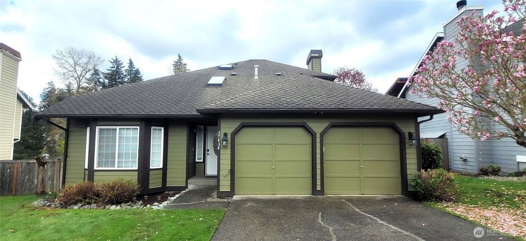 Photo of 37434 18th Ave Ave S, Federal Way, WA 98003 (MLS # 2509085)