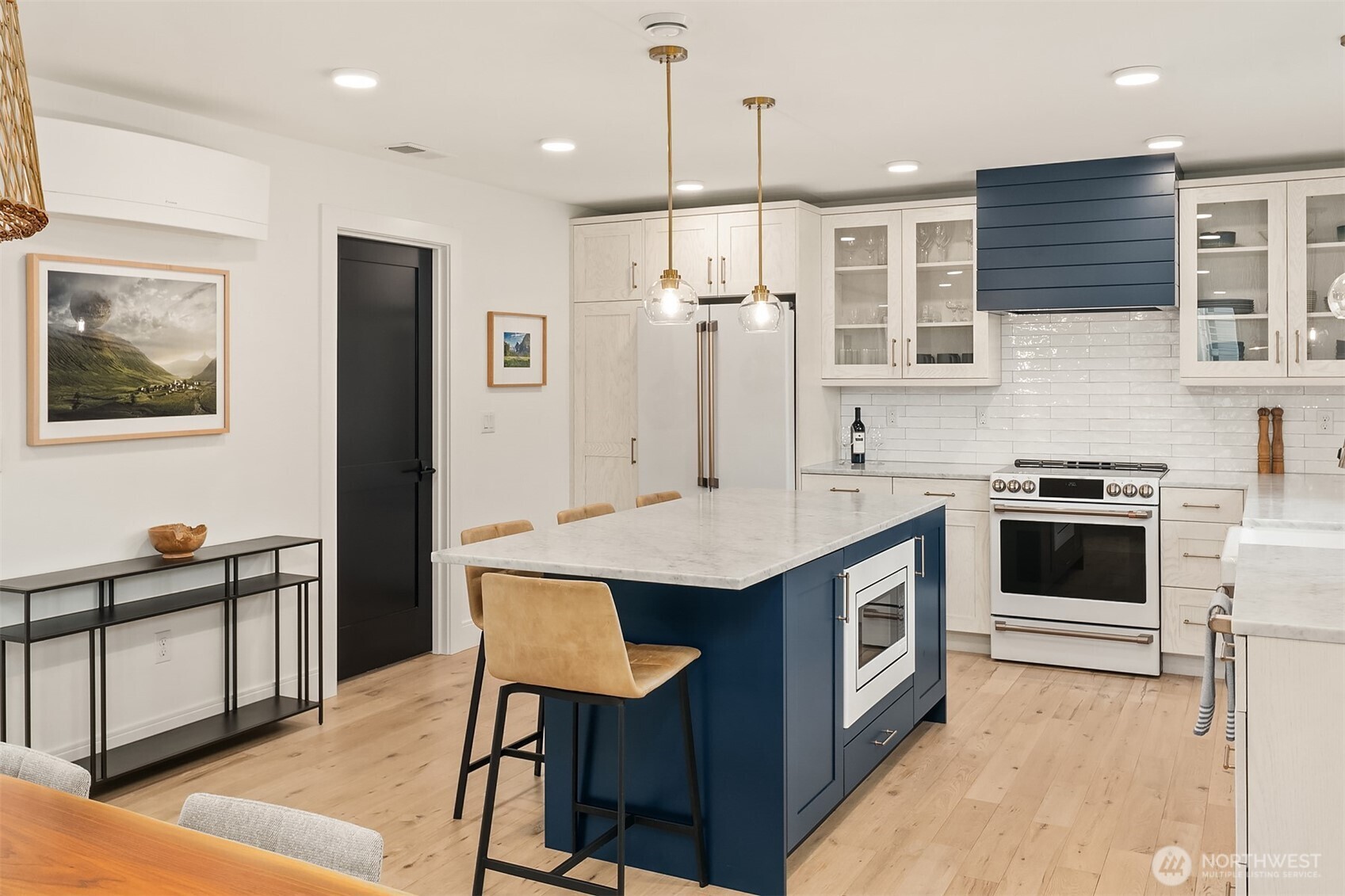 4514 Bagley Avenue N