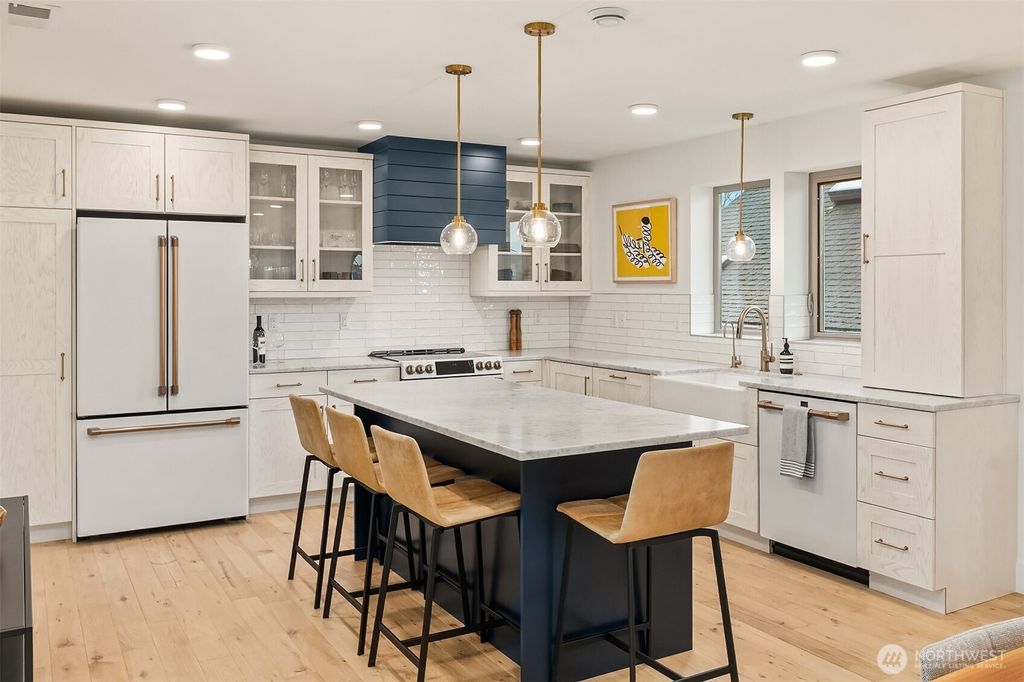 Photo of 4514 Bagley Avenue N, Seattle, WA 98103 (MLS # 2511934)