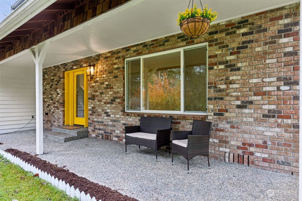 Photo of 17633 Broadway Avenue, Snohomish, WA 98296 (MLS # 2317321)