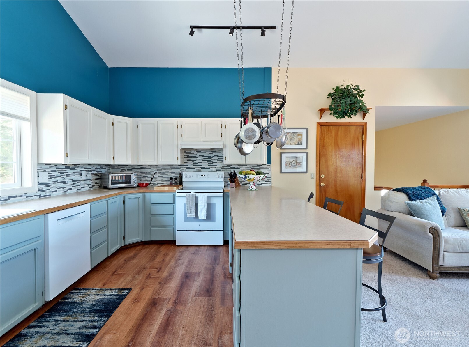 1273 SE Camano Drive