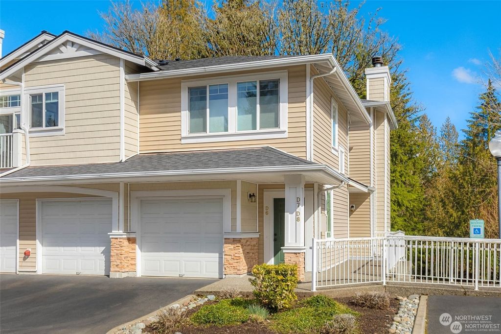 Photo of 6515 134th Place SE #D6, Snohomish, WA 98296 (MLS # 2255406)