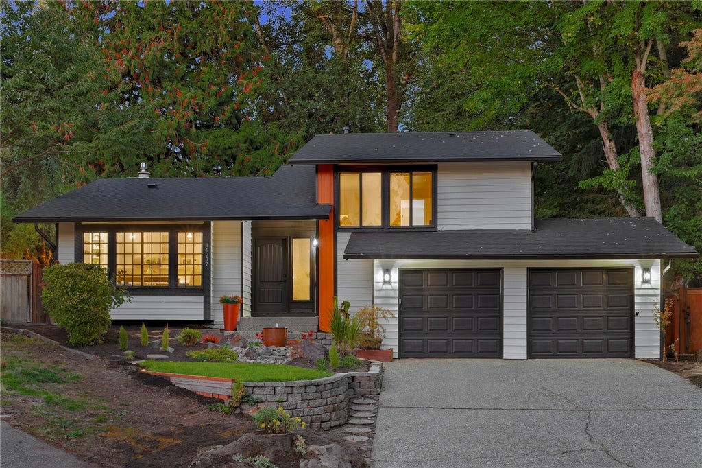 Photo of 14032 110th Place NE, Kirkland, WA 98034 (MLS # 2587299)