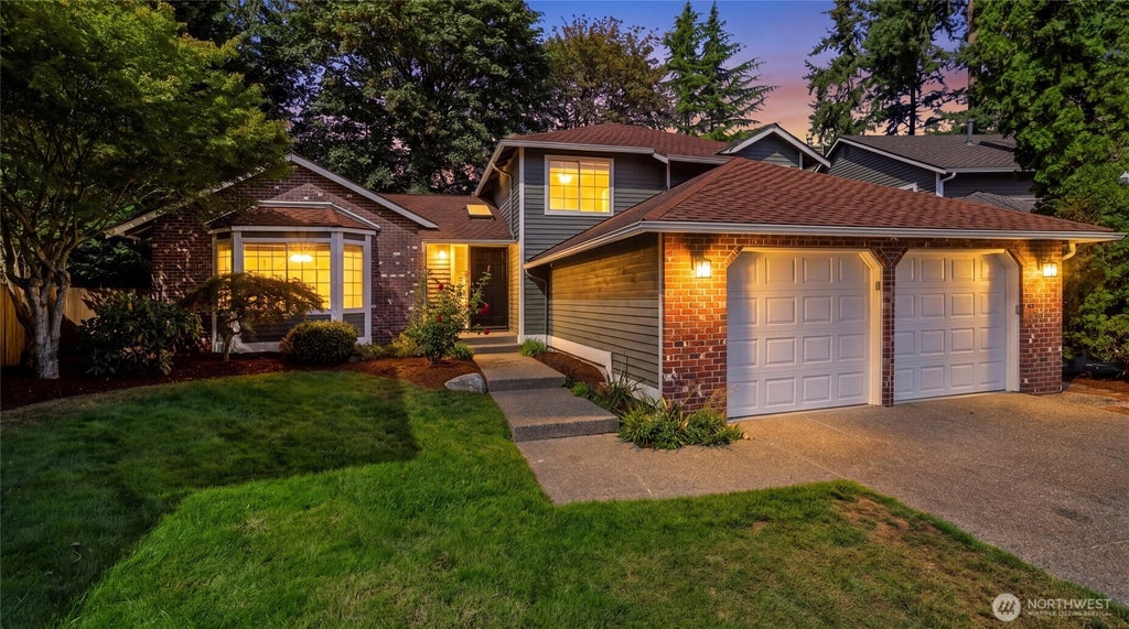 Photo of 5022 NE 21st Street, Renton, WA 98059 (MLS # 2579508)