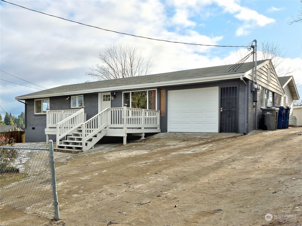 Photo of 6827 S 124th Street, Seattle, WA 98178 (MLS # 2185511)