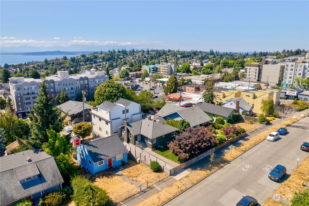 Photo of 4833 42nd Avenue SW, Seattle, WA 98116 (MLS # 2145538)