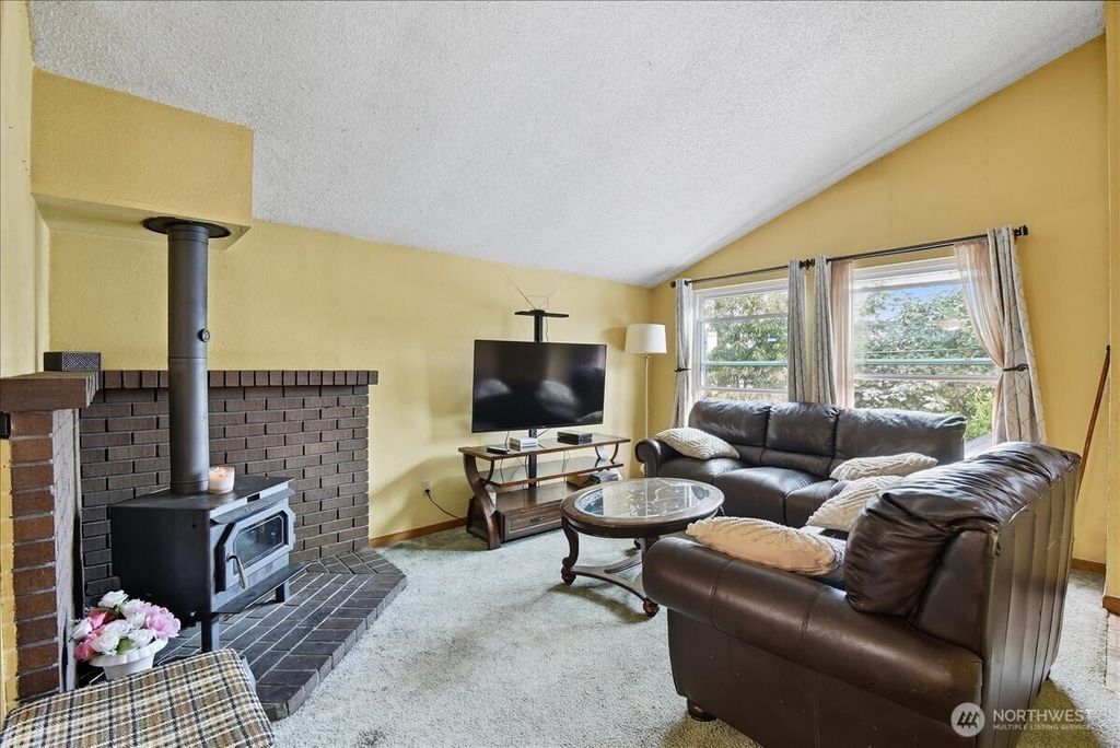 Photo of 13633 42nd Avenue S, Tukwila, WA 98168 (MLS # 2436828)